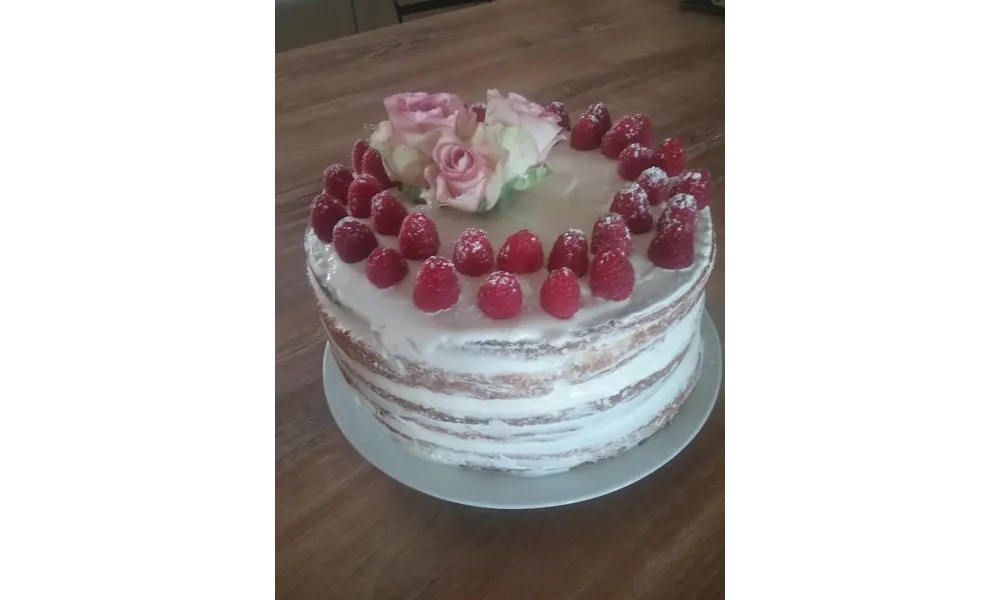 Naked cake aux framboises