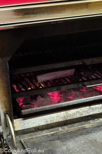 Charcoal - viande grillée au charbon de bois à Bruxelles 