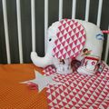 Couverture/plaid polaire pour bébé tissu Sarah Jane et son doudou éléphant