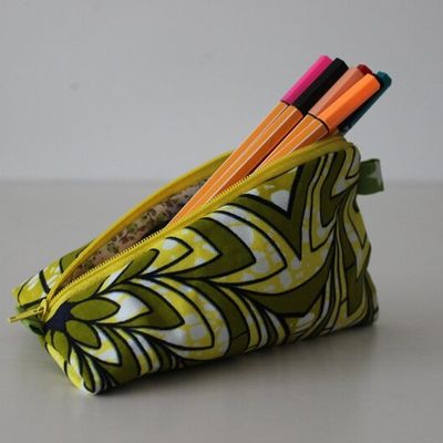 Petite trousse triangulaire