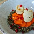 Risotto à l'encre de seiche, carottes et filets de carrelet vapeur