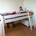 Nouvelle maison, nouvelle chambre donc nouveau lit pour Luka