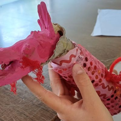 Le dragon rose du spectacle de Puyricard