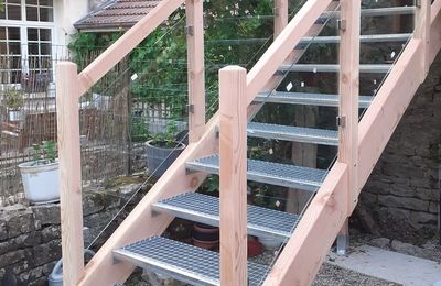 Projet escalier à Chenecey Buillon (25)