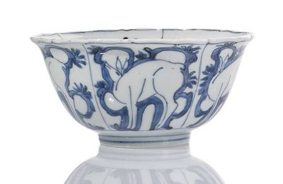 A good blue and white  'Kraak' deer bowl, China, Wanli period