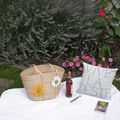 Un pique-nique sur l'herbe / A picnic on the grass