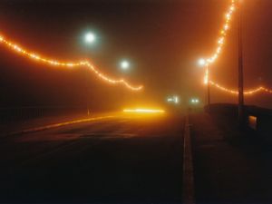 Sablé-sur-Sarthe dans la brume et la nuit en décembre 1994