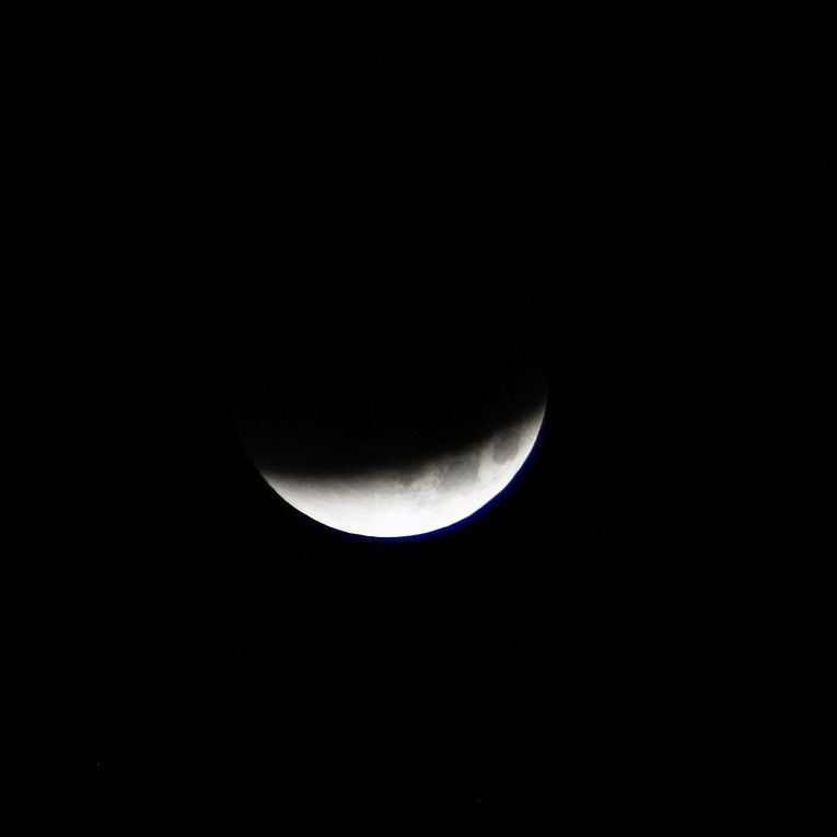 Photos de l'éclipse de Lune le 28/09/2015 à 14h37