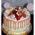 Layer drip cake fraise