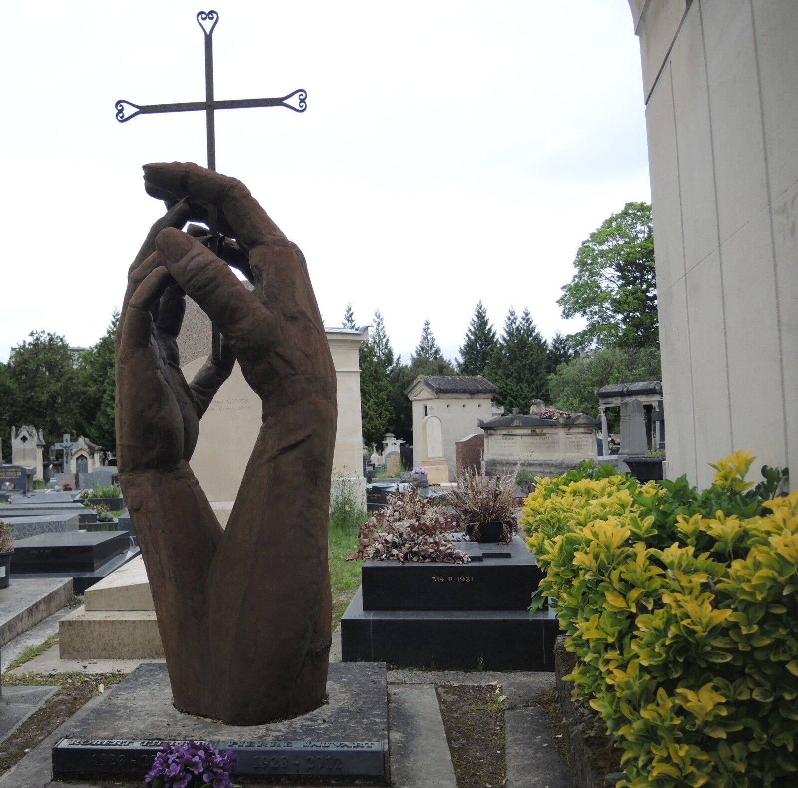 Paris, cimetière Montparnassse, tombe Brochard (75)