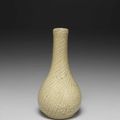Gallbladder-shaped Vase in green glaze, Yuan dynasty (1271-1368)