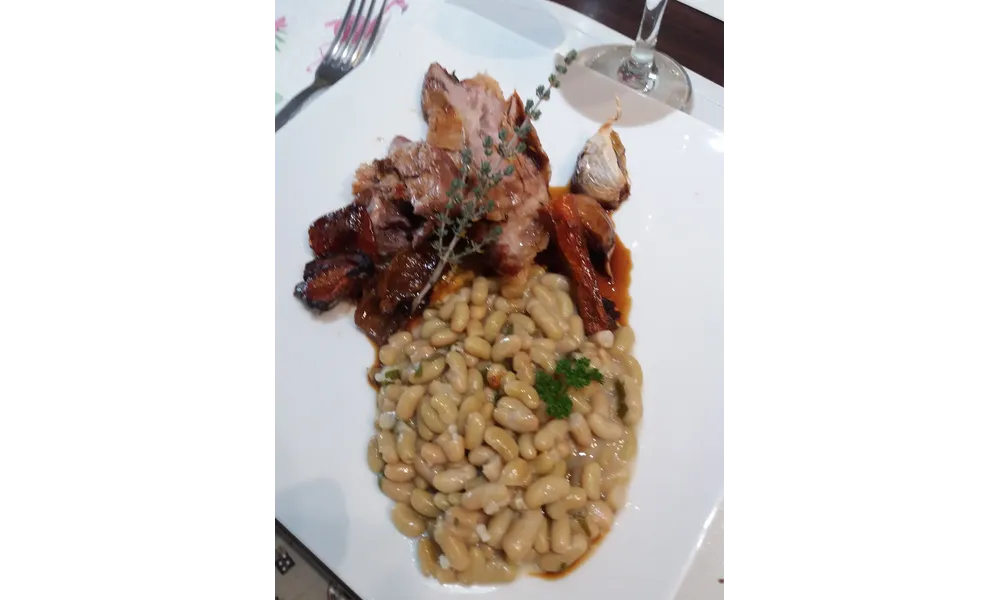 Epaule d'agneau aux légumes confits 
