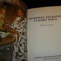 LIVRE : Mahalia Jackson cooks soul [1970]