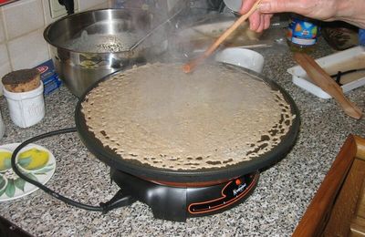 C'est la chandeleur: Not'chez nous se met aux crêpes! 