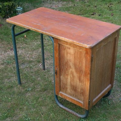 Petit bureau "Maître d'école" dans son jus...