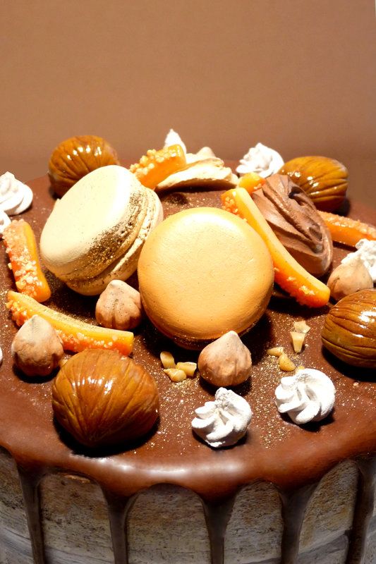 Détail, faux nude cake, décor de vitrine