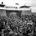 projection de documentaires sur les camps de Dachau, Mauthausen, ... à Donville-les-Bains vendredi 1er avril 2022 