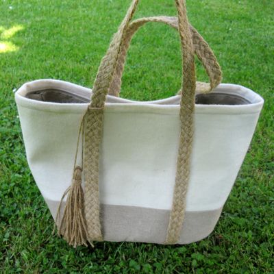 Un sac cabas qui veut aussi utile qu’un sac en paille. toile ancienne