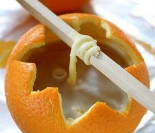 DIY récup' : les bougies et décos de Noël à base de peaux d'orange 
