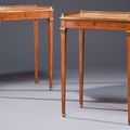 Paire de tables d'époque néoclassique. Travail allemand, attribue à David Roentgen