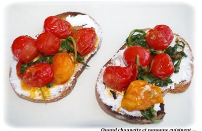 TARTINES A LA RICOTTA ET TOMATES CERISES