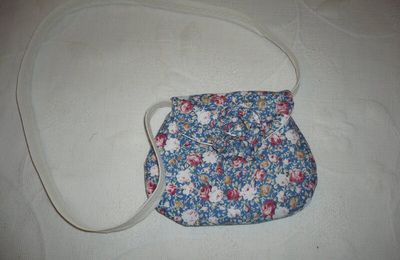 Un petit sac assorti