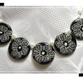 Collier fleurs hivernales