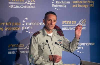 Comment les dirigeants israéliens menacent de faire la guerre à l’Iran pour résoudre leur crise interne