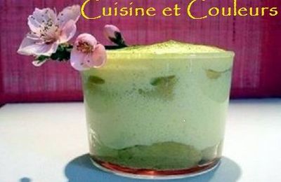 Tiramithé à la rose, aux framboises et thé matcha 