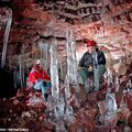 Les grottes glacées d'Islande : comment est fixée la température à l'intérieur des cavités souterraines ?