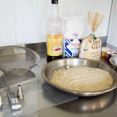'des macarons tout ronds, à la maison'