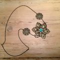 Headband, bijou de tête, métal bronze et petite fleur en résine
