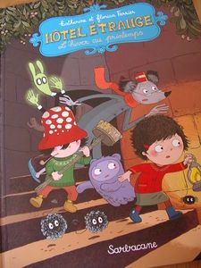 hÔTel éTRANge Hôtel étrange est une nouvelle