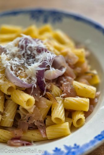 Tortiglioni aux oignons rouges cipolle rosso de Cavasso Nuovo