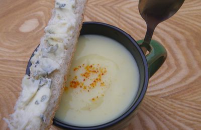 Velouté de pommes de terre et poireaux à la Fourme d'Ambert