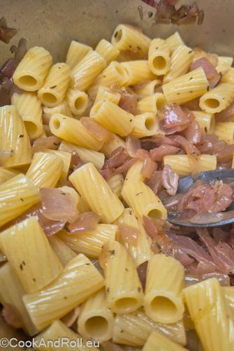 Tortiglioni aux oignons rouges cipolle rosso de Cavasso Nuovo