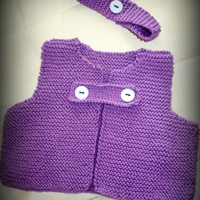 Un gilet pour débutant(e)s & son bandeau (Layette)