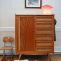 Armoire vestiaire en chène et rotin, années 60