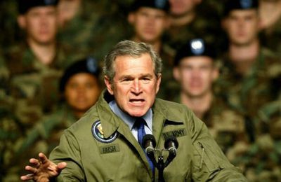 Politico rapporte que Bush savait que l'attaque terroriste de 2001 était imminente et qu'il voulait qu'elle ait lieu