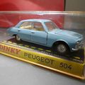 Dinky Toys, la 504 Peugeot ! Bleu ciel et vintage !