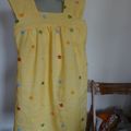 Robe H comme hachement large aux bretelles