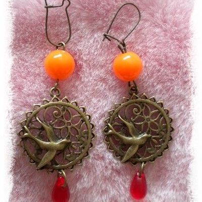 * Boucle d'oreilles oizo *