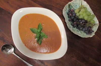 Pappa al pomodoro - soupe toscane à la tomate et au pain