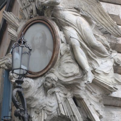 Dans la courbe du Tibre (13/21). Piazza di San Simeone.