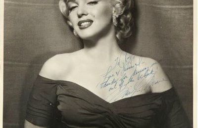 24/07/2012, HERITAGE, Entertainment & Music Memorabilia Signature Auction - Lots