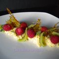 Riz au lait aux framboises, kiwis et caramel