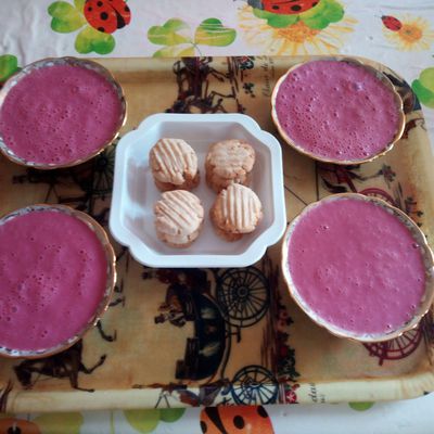 CREME DE FRAISES AU TOFU SOYEUX, SANS GLUTEN , SANS LAIT, VEGAN