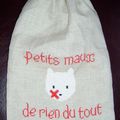 la pochette est finie !Je la trouve toute mimi