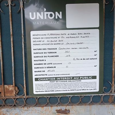 Nouvelle construction d'une maison au carrefour du Chemin des Semestres avec la rue René Cassin :