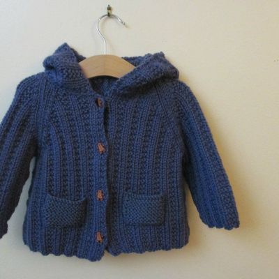 Gilet à capuche pour bébé